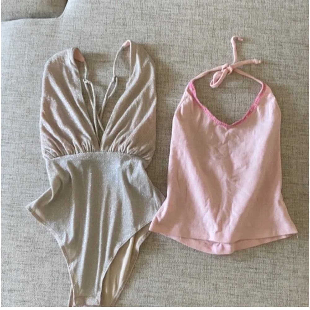 🪞 bundle of 2 pink tops bodysuit small